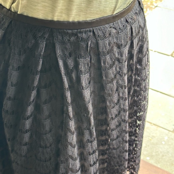 Trina Turk Los Angeles Black Lace Black Lace Overlay Lined skirt - Picture 12 of 14